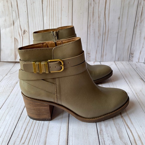 Authentic Lucky Brand Boots/Booties - Picture 1 of 7